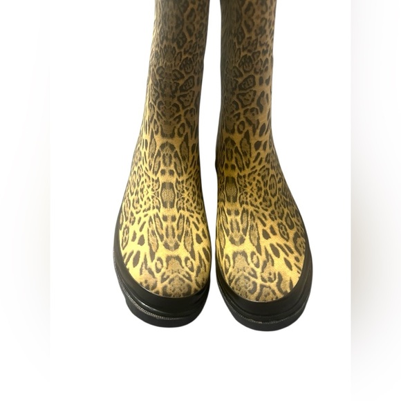 Austin Trading Co. Rain Boots Cheetah Leopard Print Black Soles Sz 6 - Picture 3 of 7